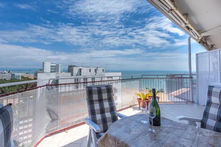 شقة Splendido Attico, Piscina E Vista Mare لينانو سابيادورو المظهر الخارجي الصورة